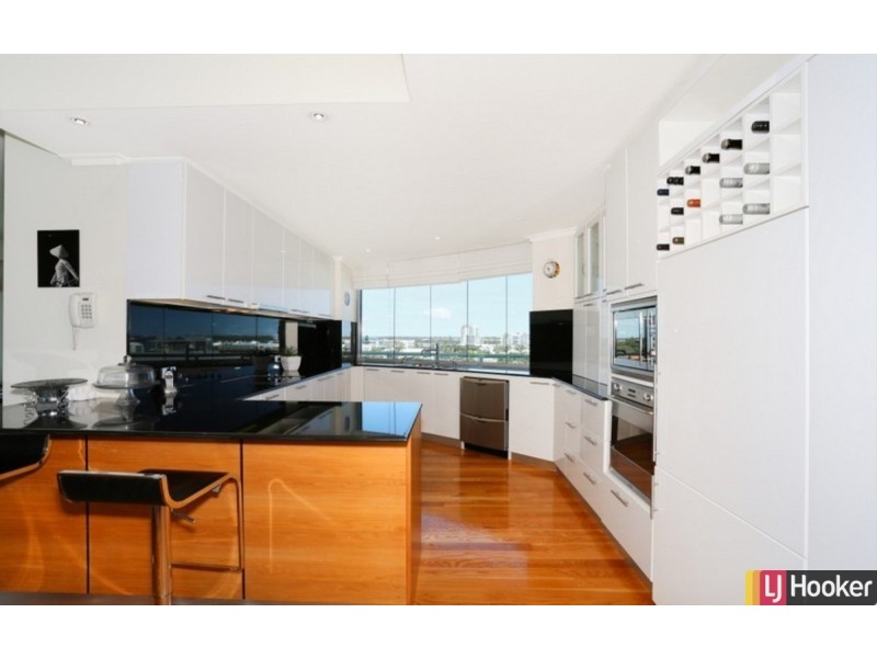 602/16 Dolphin Drive, Mandurah WA 6210