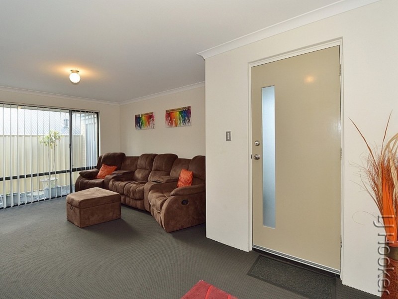 15 Lismore Ridge, Lakelands WA 6180