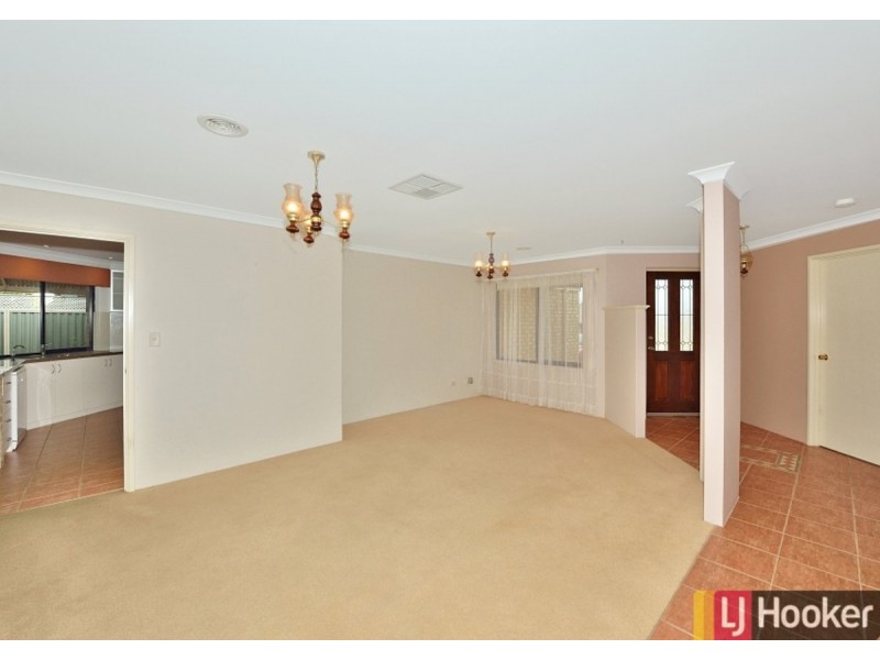 156 Peelwood Parade, Halls Head WA 6210