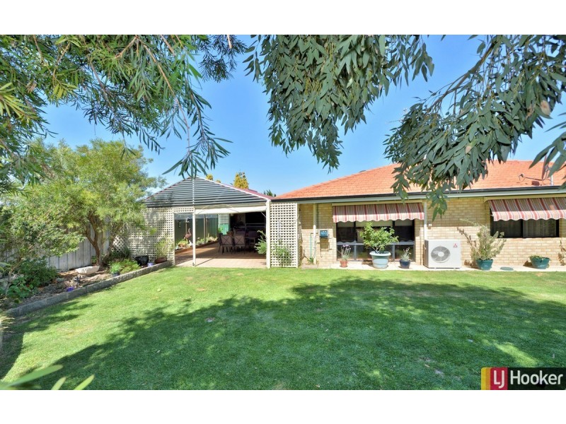 156 Peelwood Parade, Halls Head WA 6210