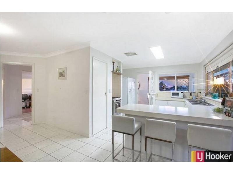 28 Donnelly Gardens, Dudley Park WA 6210