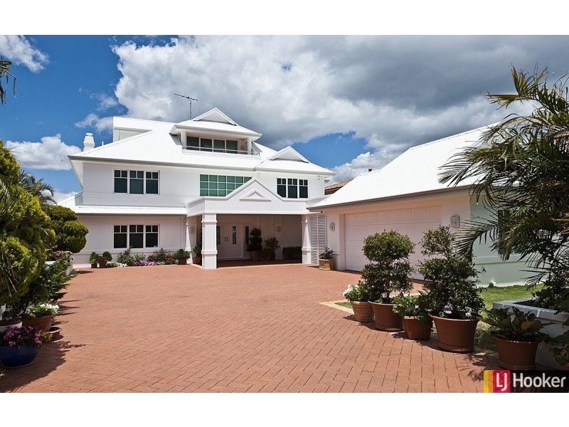 9 Cambria Island Retreat, Halls Head WA 6210