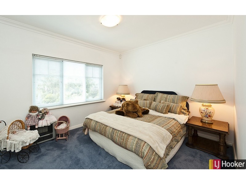 9 Cambria Island Retreat, Halls Head WA 6210