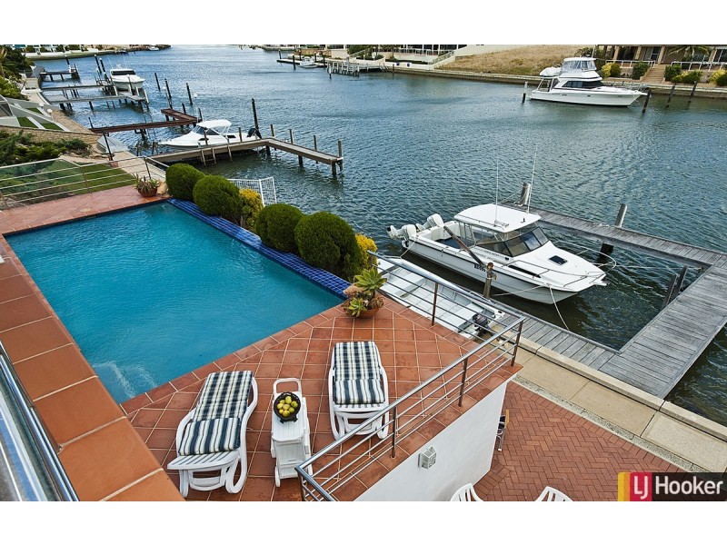 9 Cambria Island Retreat, Halls Head WA 6210