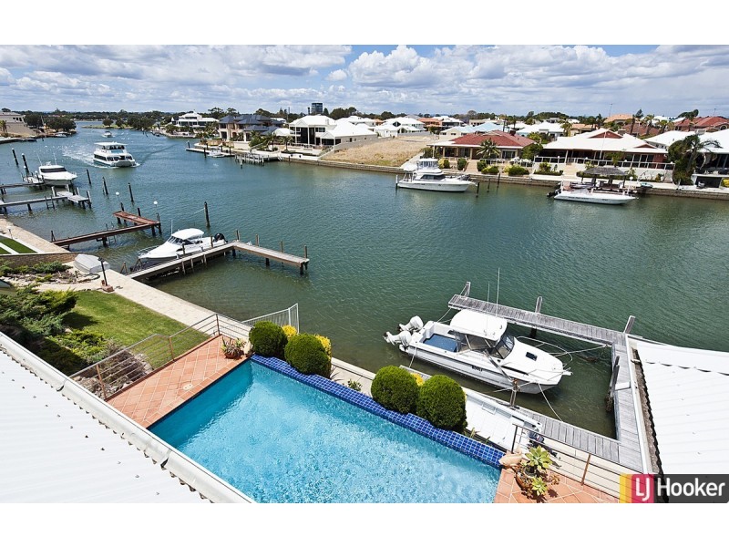 9 Cambria Island Retreat, Halls Head WA 6210