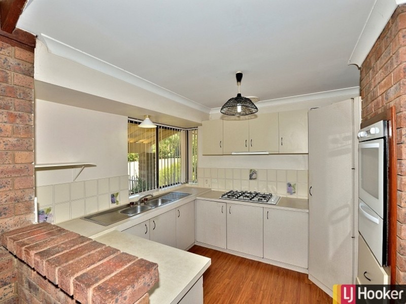 35 Carina Circle, Halls Head WA 6210