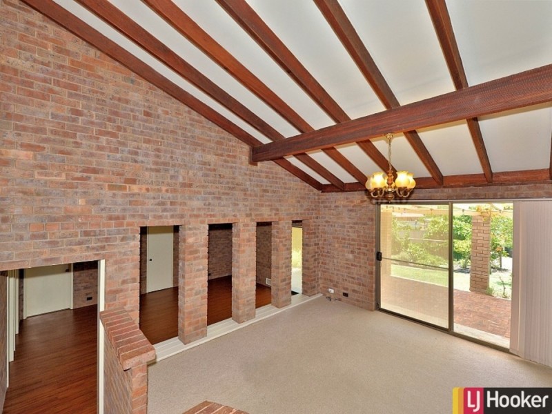 35 Carina Circle, Halls Head WA 6210