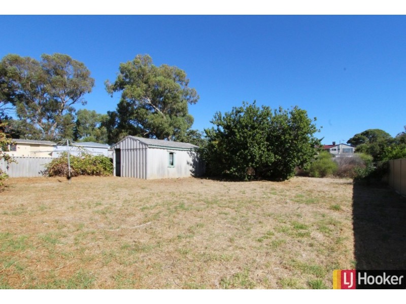 23 Eacott Street, Mandurah WA 6210