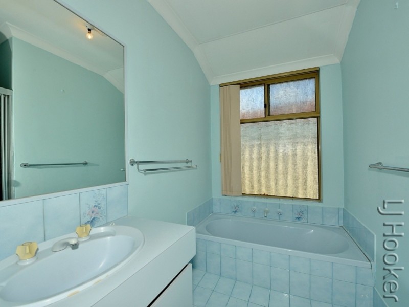83 Exchequer Avenue, Greenfields WA 6210