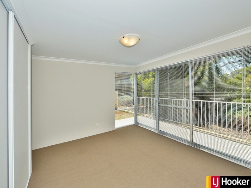 9 Pingle Drive, Greenfields WA 6210
