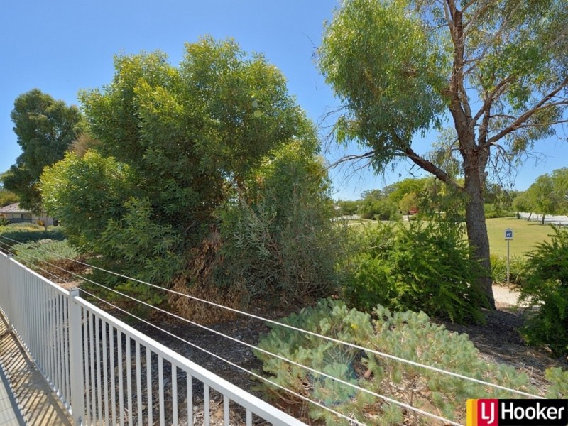 9 Pingle Drive, Greenfields WA 6210