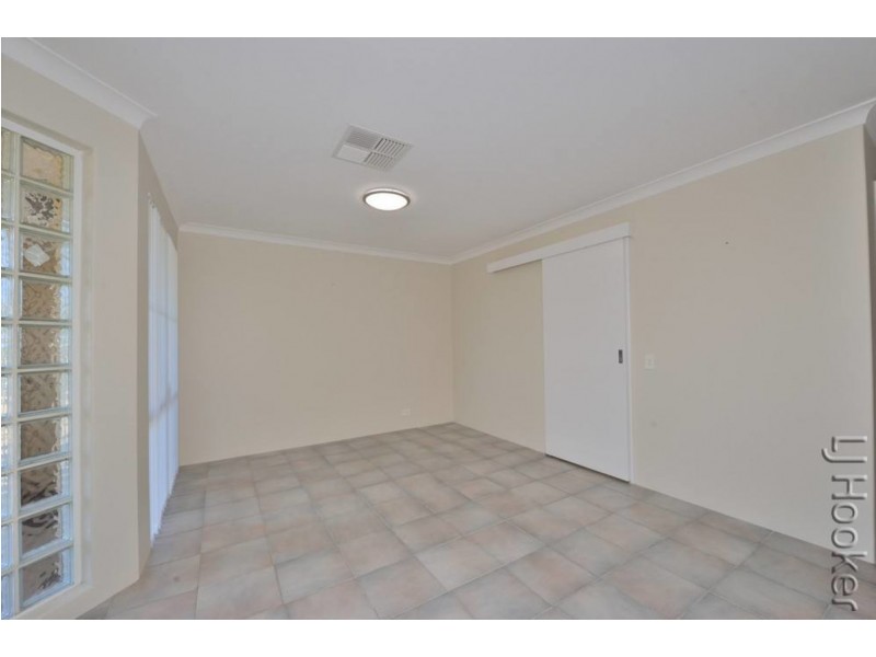 8 Parkwater Cove, Halls Head WA 6210