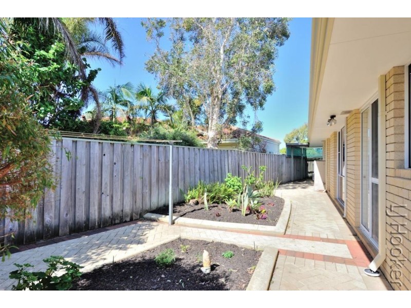 8 Parkwater Cove, Halls Head WA 6210