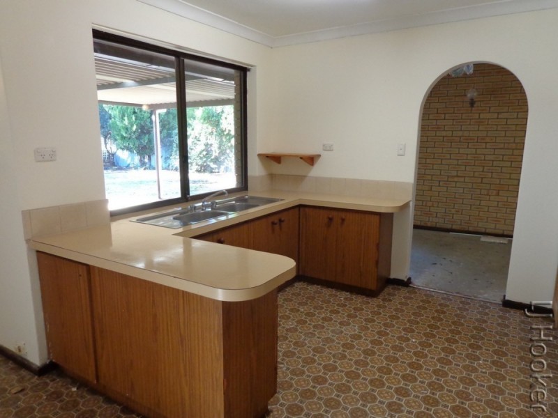 12 Roy Road, Coodanup WA 6210