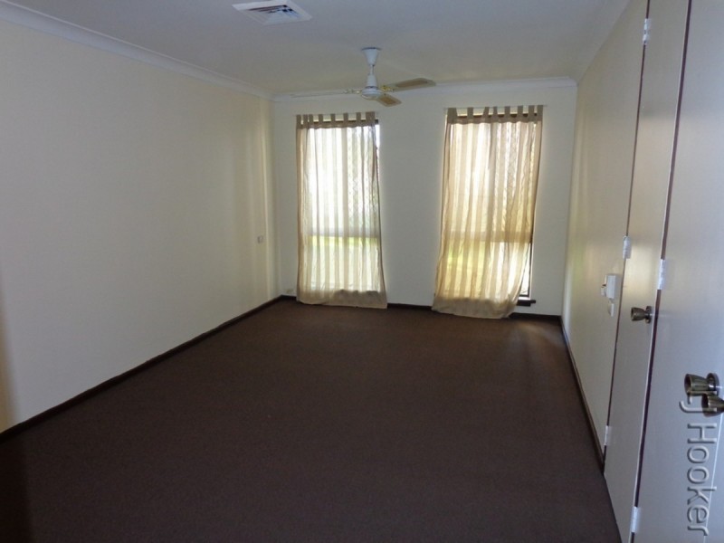 12 Roy Road, Coodanup WA 6210