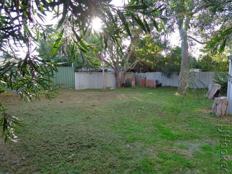 12 Roy Road, Coodanup WA 6210