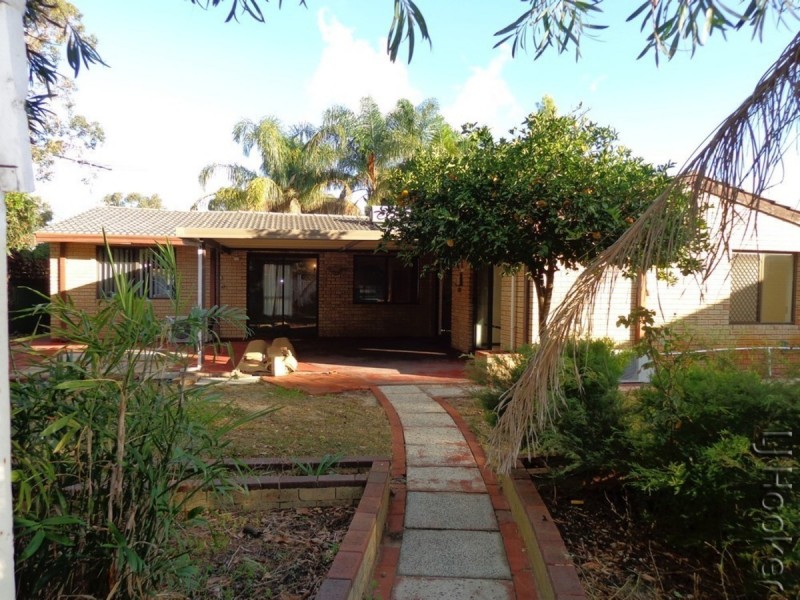 12 Roy Road, Coodanup WA 6210