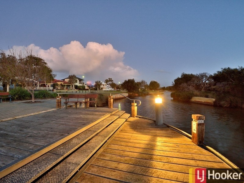 135 Darwin Terrace, Dudley Park WA 6210