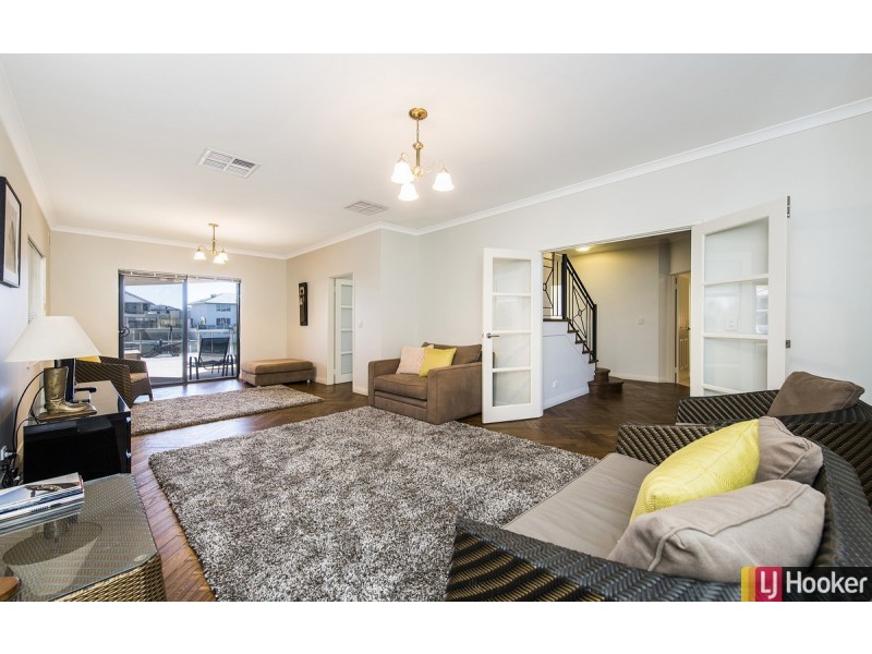 18 Santavea Mews, Halls Head WA 6210