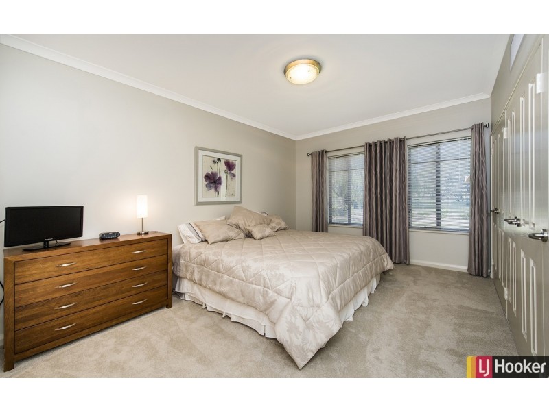 18 Santavea Mews, Halls Head WA 6210