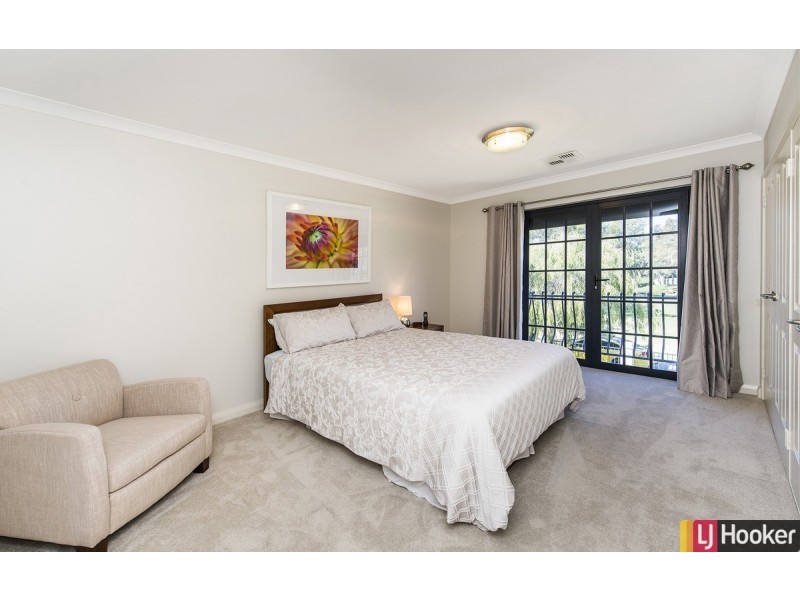 18 Santavea Mews, Halls Head WA 6210