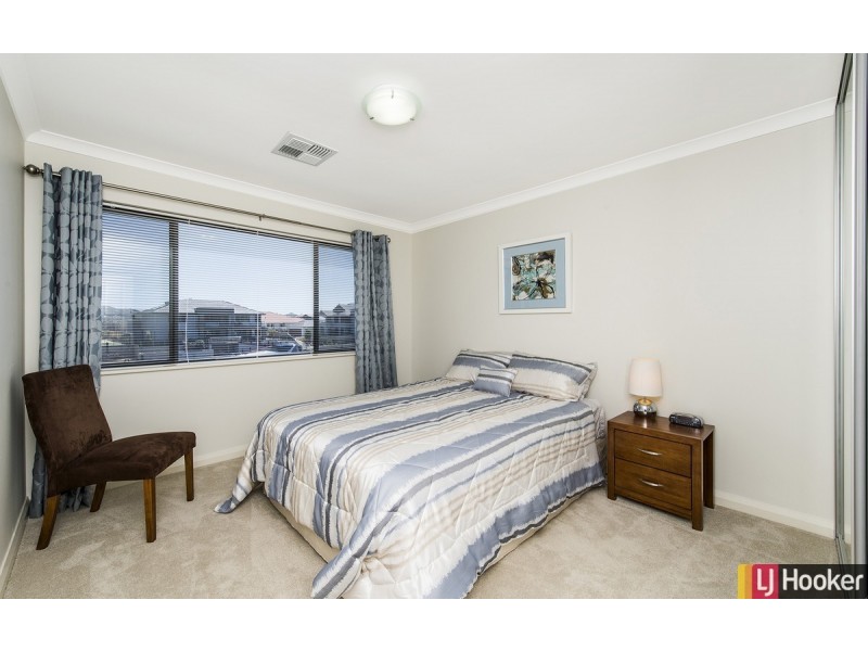 18 Santavea Mews, Halls Head WA 6210
