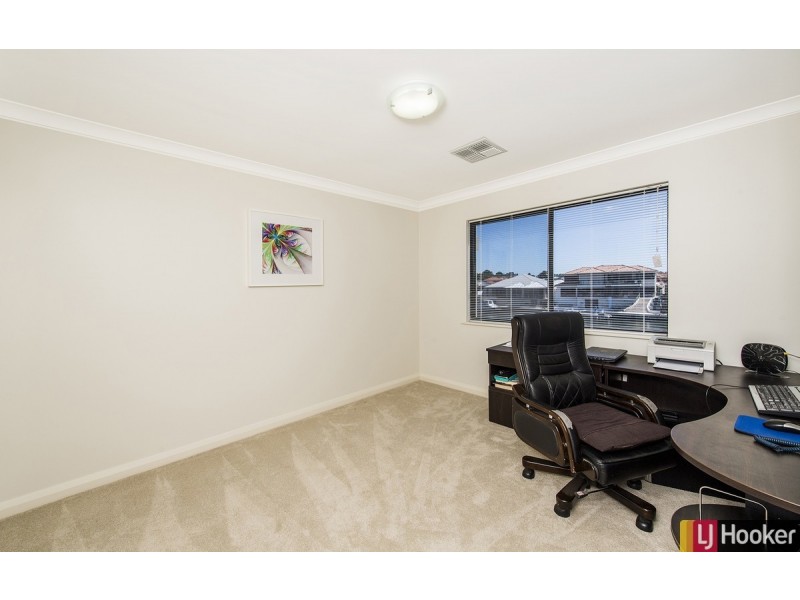 18 Santavea Mews, Halls Head WA 6210
