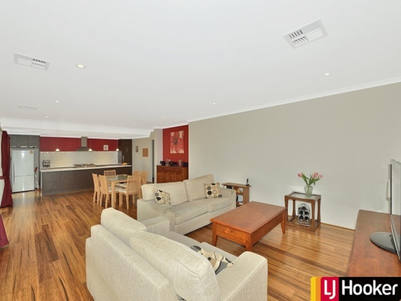 51 Catalina Drive, Lakelands WA 6180