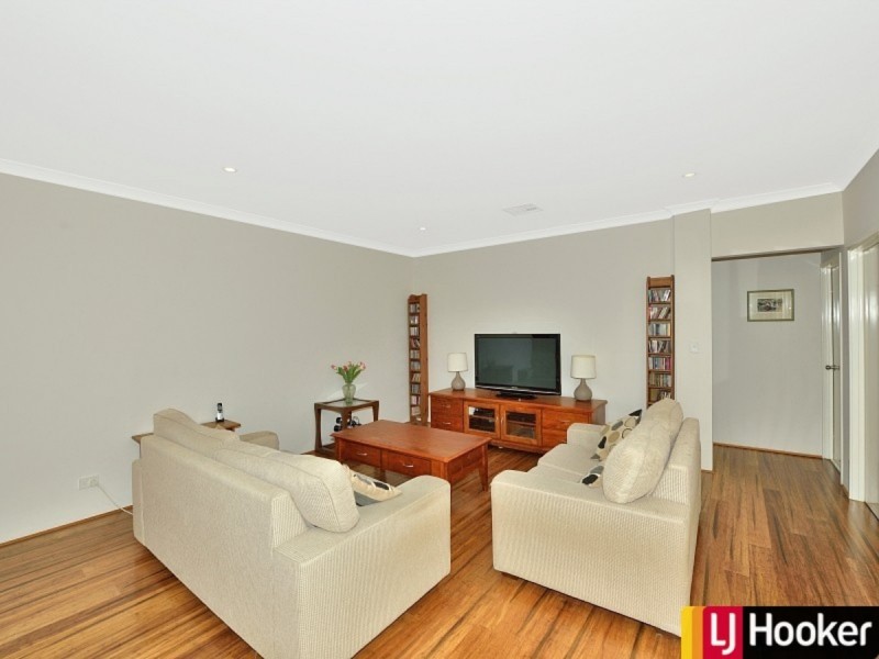 51 Catalina Drive, Lakelands WA 6180