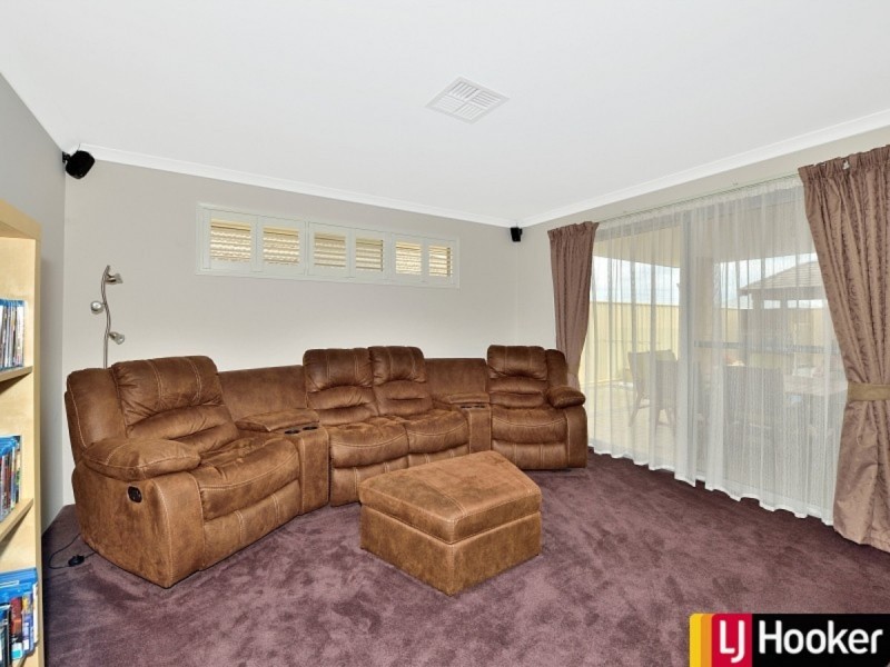 51 Catalina Drive, Lakelands WA 6180