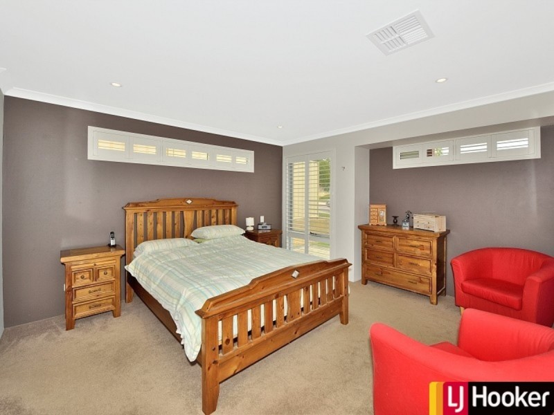 51 Catalina Drive, Lakelands WA 6180