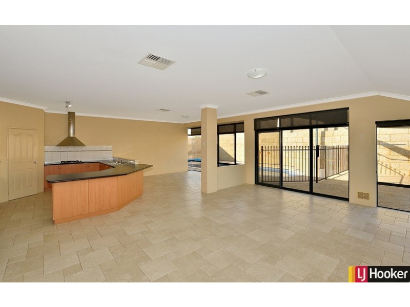 12 Northport Boulevard, Wannanup WA 6210