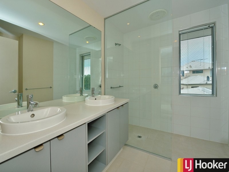 3 Arcot Court, Meadow Springs WA 6210