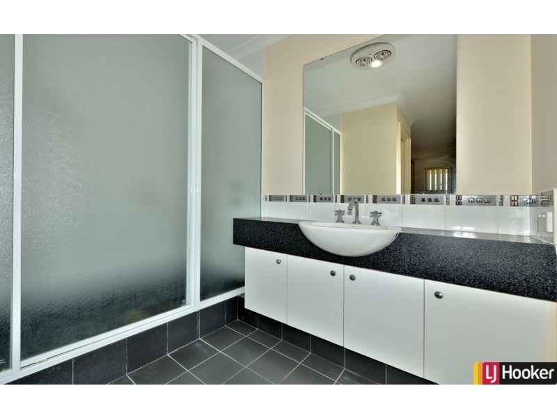 25 Nankeen Approach, Dudley Park WA 6210