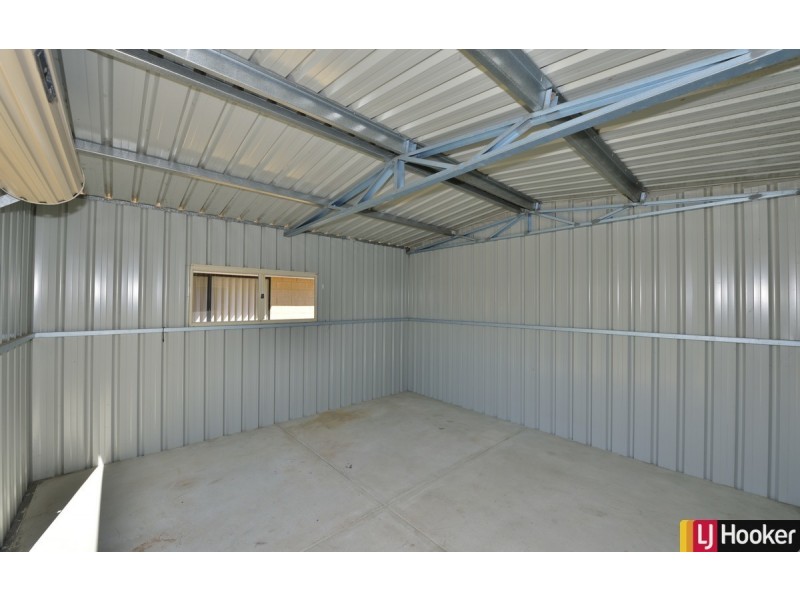 25 Nankeen Approach, Dudley Park WA 6210