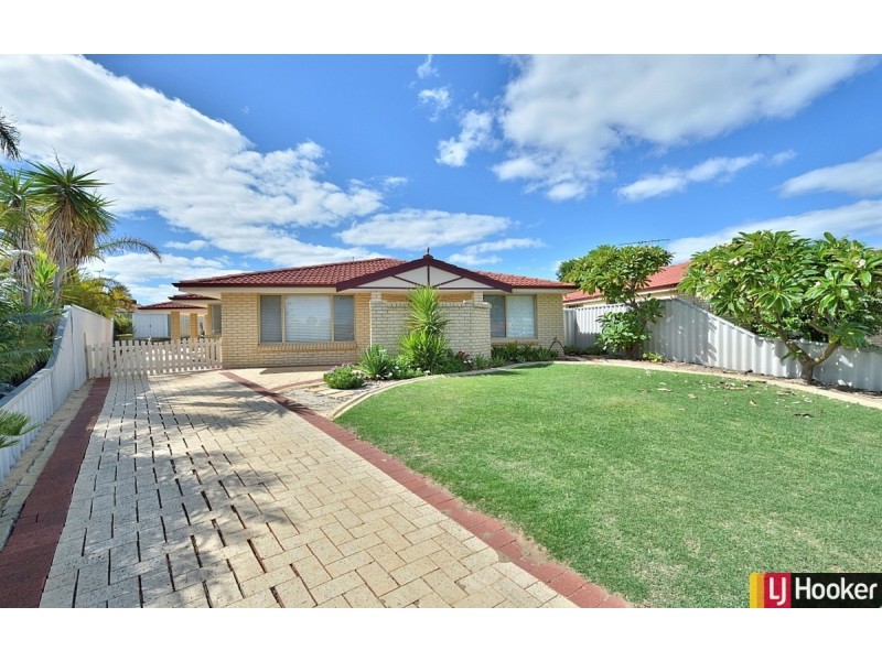 1/6 Dory Close, Halls Head WA 6210