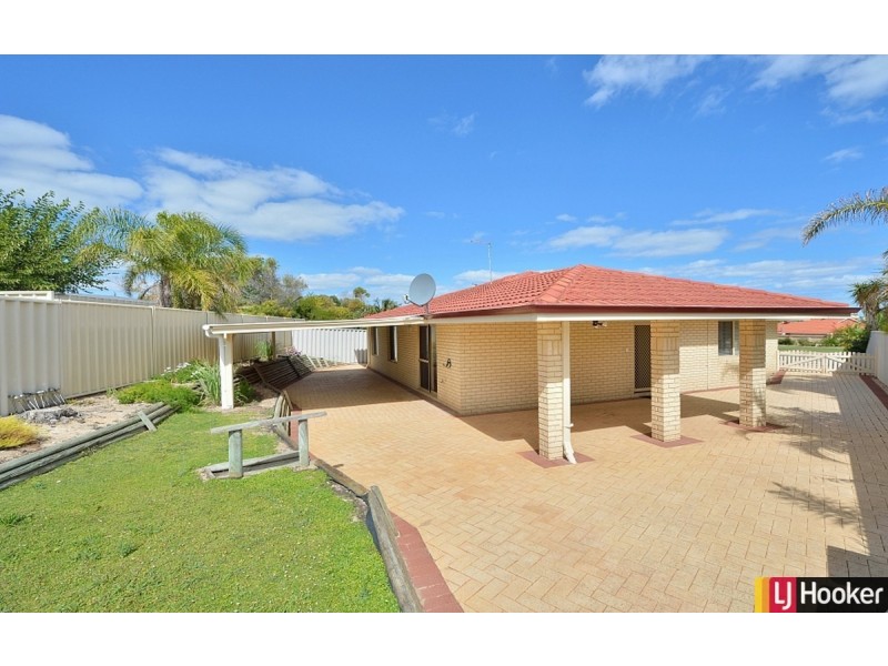 1/6 Dory Close, Halls Head WA 6210