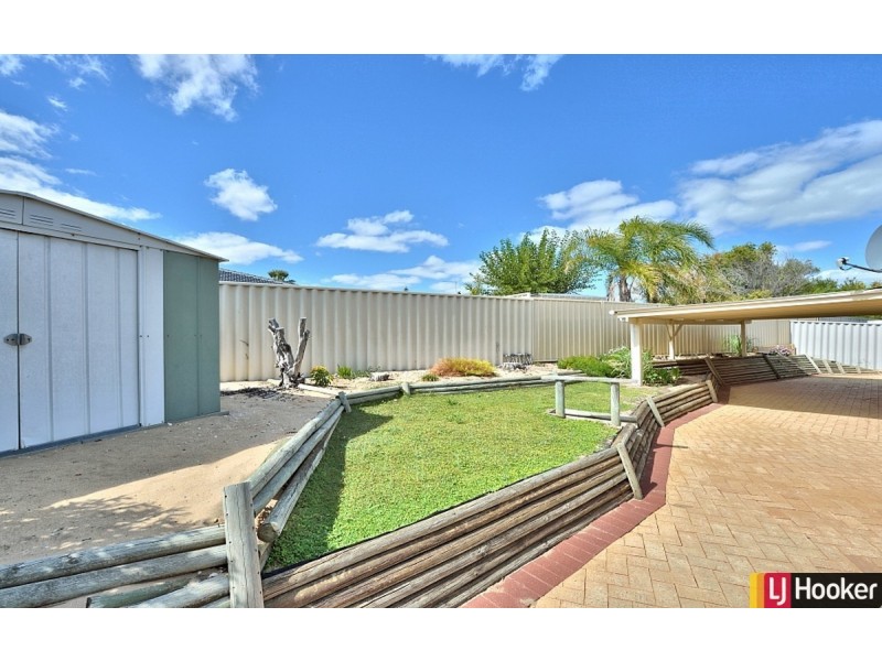 1/6 Dory Close, Halls Head WA 6210