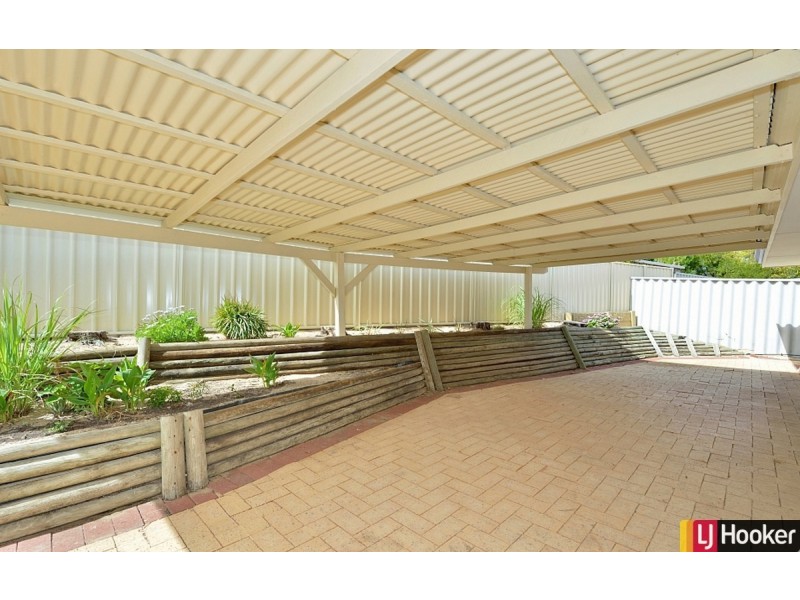 1/6 Dory Close, Halls Head WA 6210