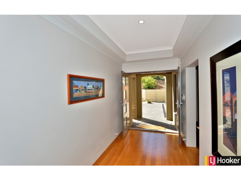 14 Chapman Road, Dawesville WA 6211