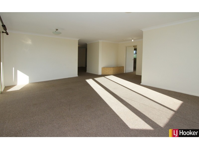 2 Karunjie Road, Golden Bay WA 6174