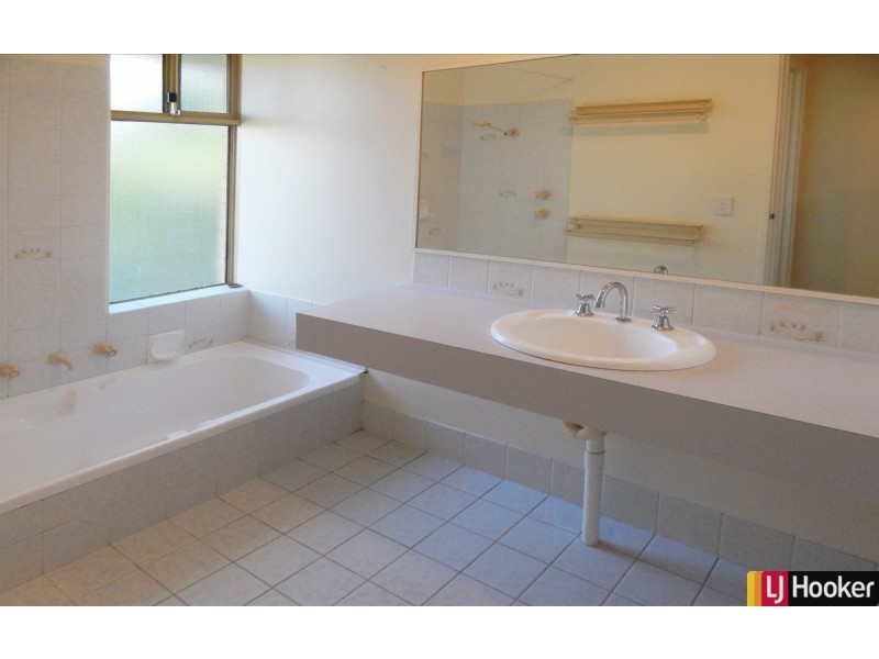 2 Karunjie Road, Golden Bay WA 6174