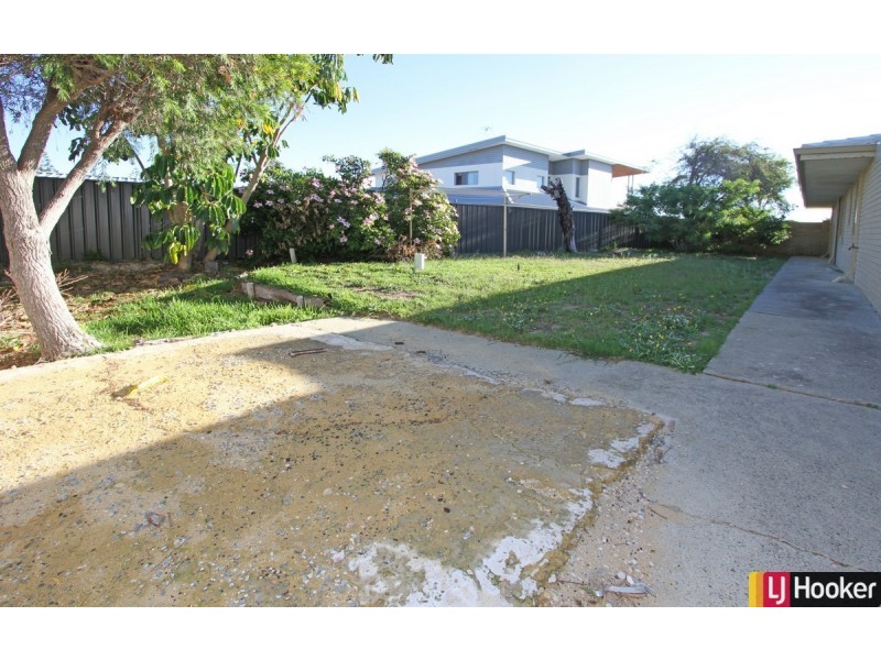 2 Karunjie Road, Golden Bay WA 6174