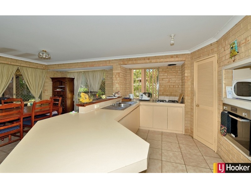 18 Magnolia Rise, Halls Head WA 6210