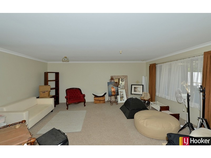 18 Magnolia Rise, Halls Head WA 6210