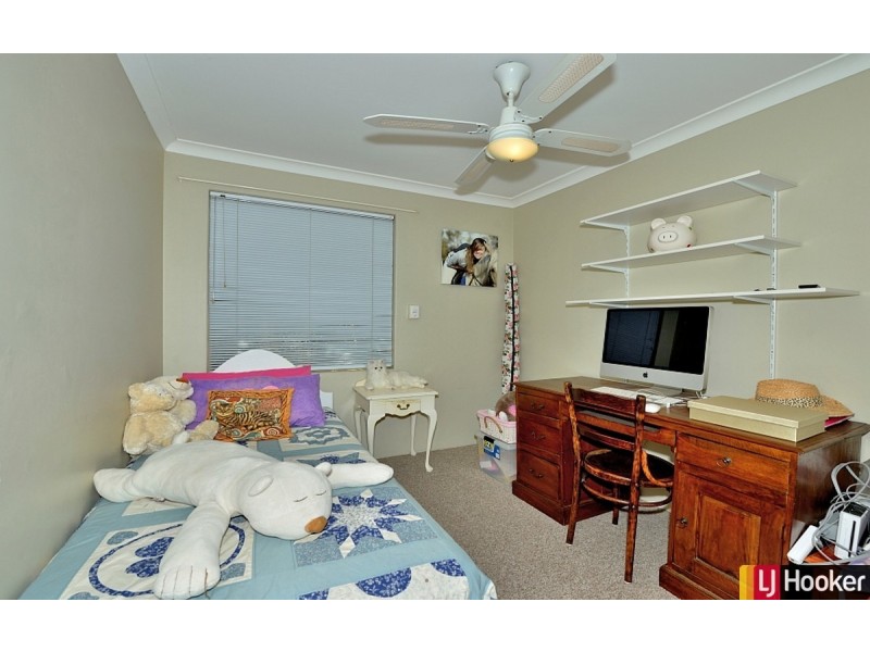 18 Magnolia Rise, Halls Head WA 6210
