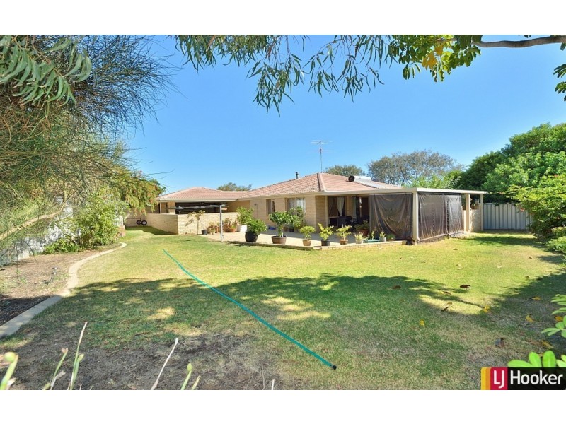 18 Magnolia Rise, Halls Head WA 6210