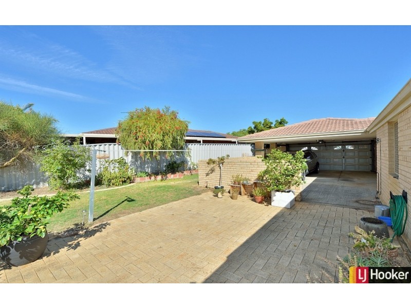 18 Magnolia Rise, Halls Head WA 6210