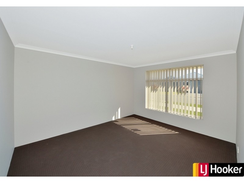 10 Scrubwren Way, Erskine WA 6210