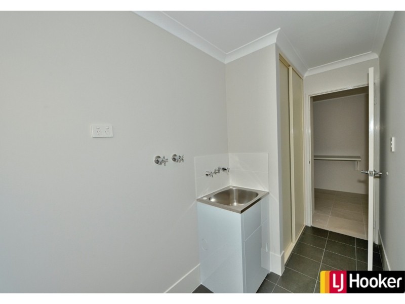 10 Scrubwren Way, Erskine WA 6210